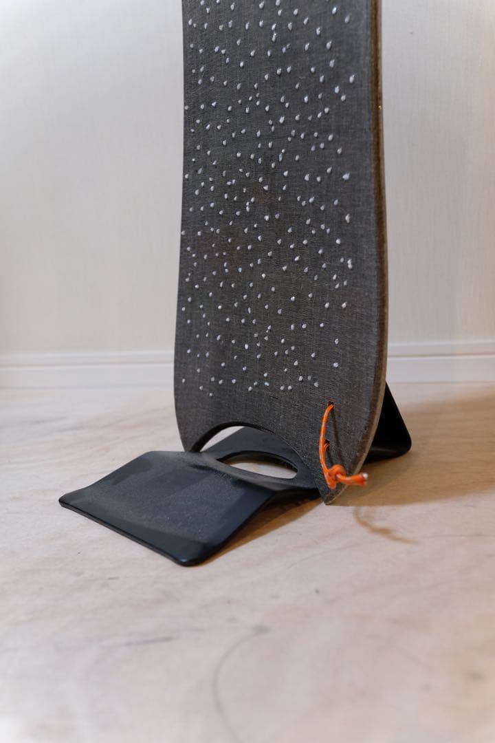 【送料無料】雪板完成品（スノートイtoy）長さ129cm【新品】