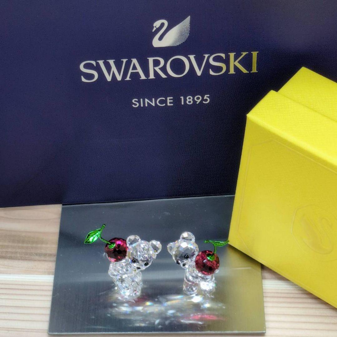 新品 スワロフスキー Krisベア チェリー カップル 5675393 ギフト