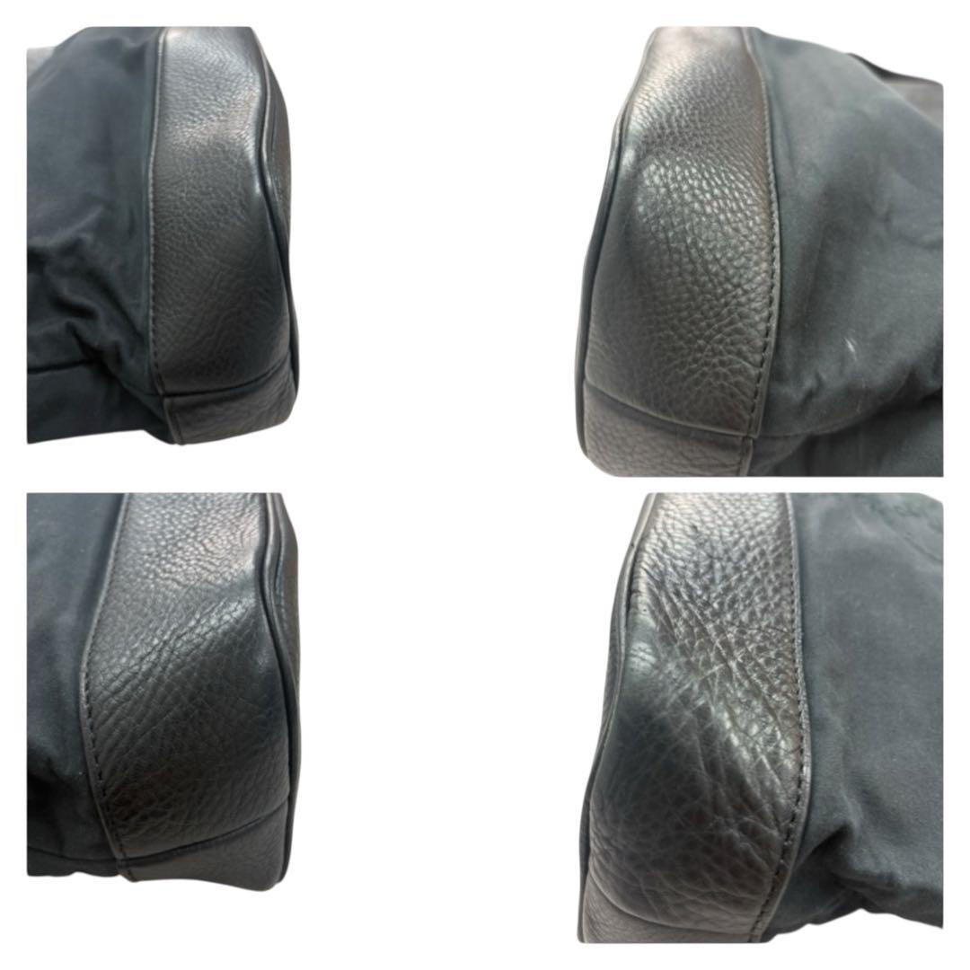 Burberry ブラック ショルダーバッグ