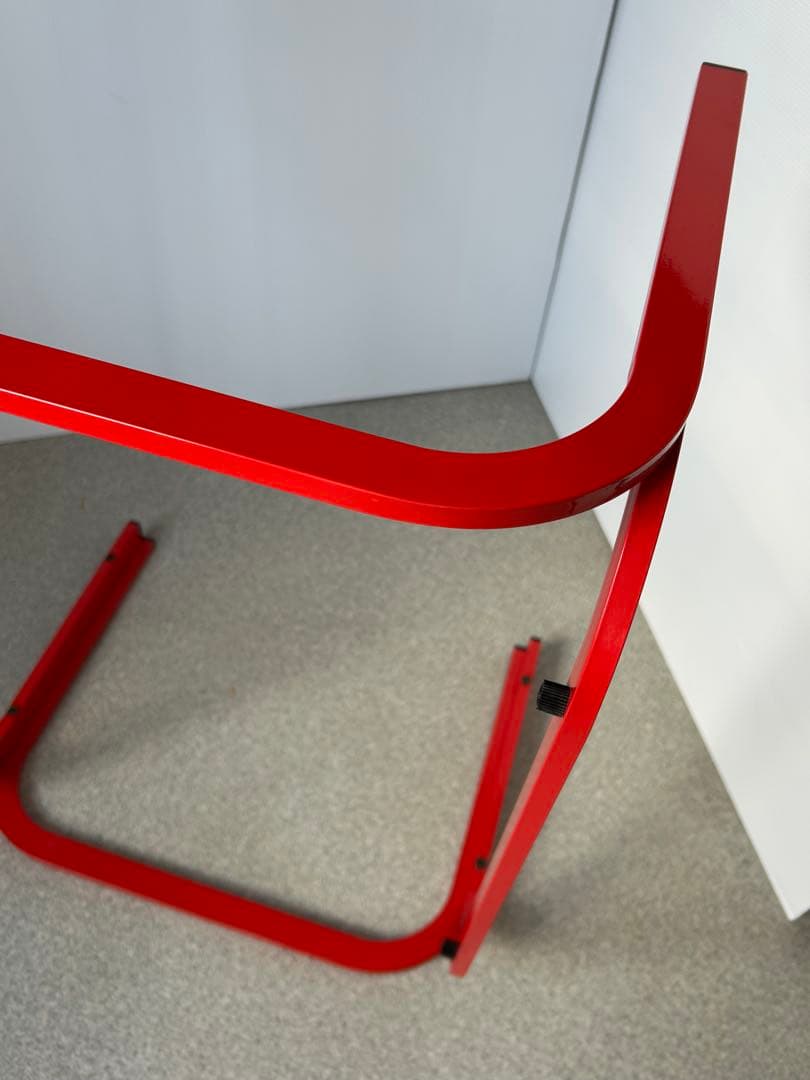 アイアンフレーム ガラステーブル レトロ ポストモダン　ヴィンテージ　ポップ　赤