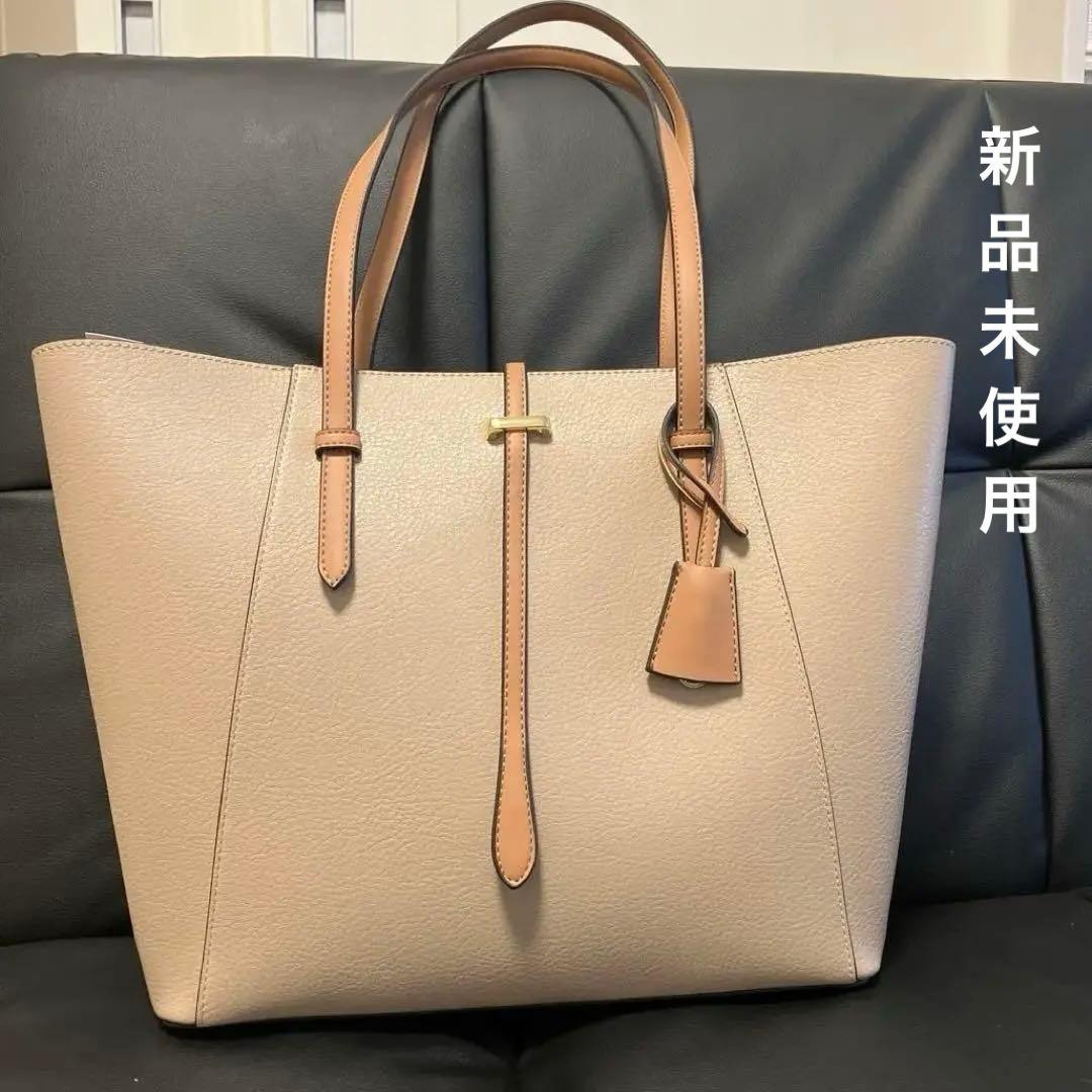 お得【新品未使用】RODESKO アーバンリサーチビジネスレザーバッグ ベージュ