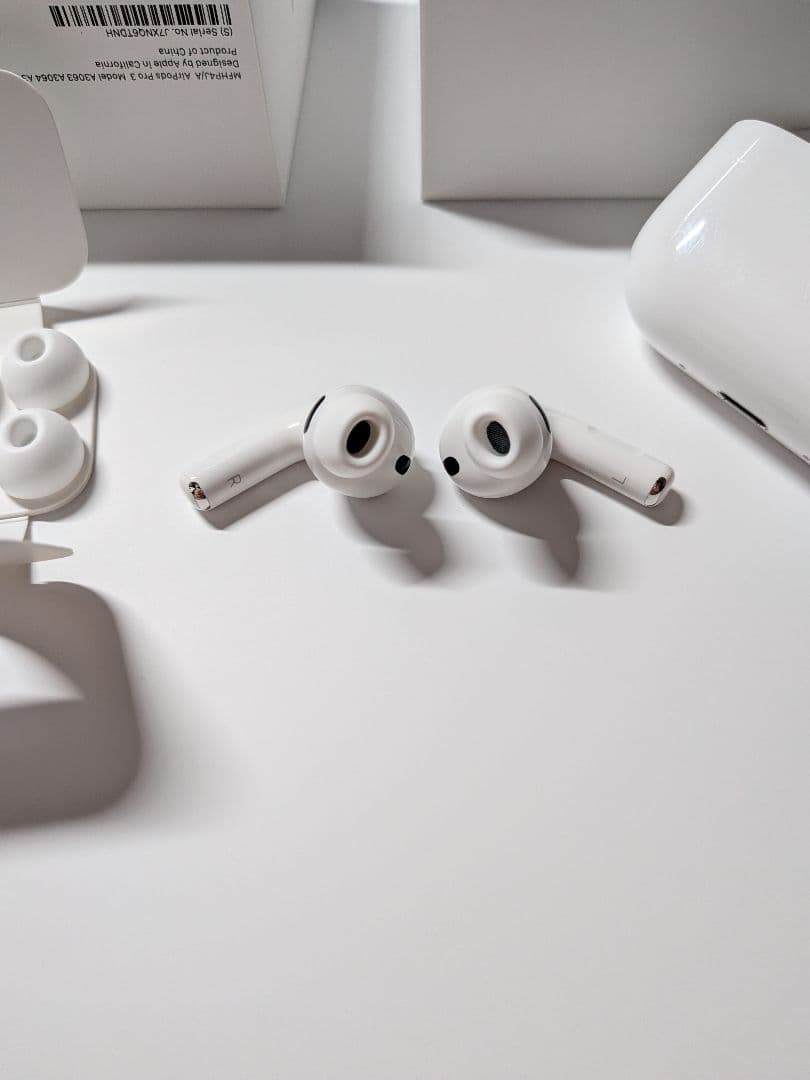 AirPods Pro3 本体 ホワイト イヤーチップ付き