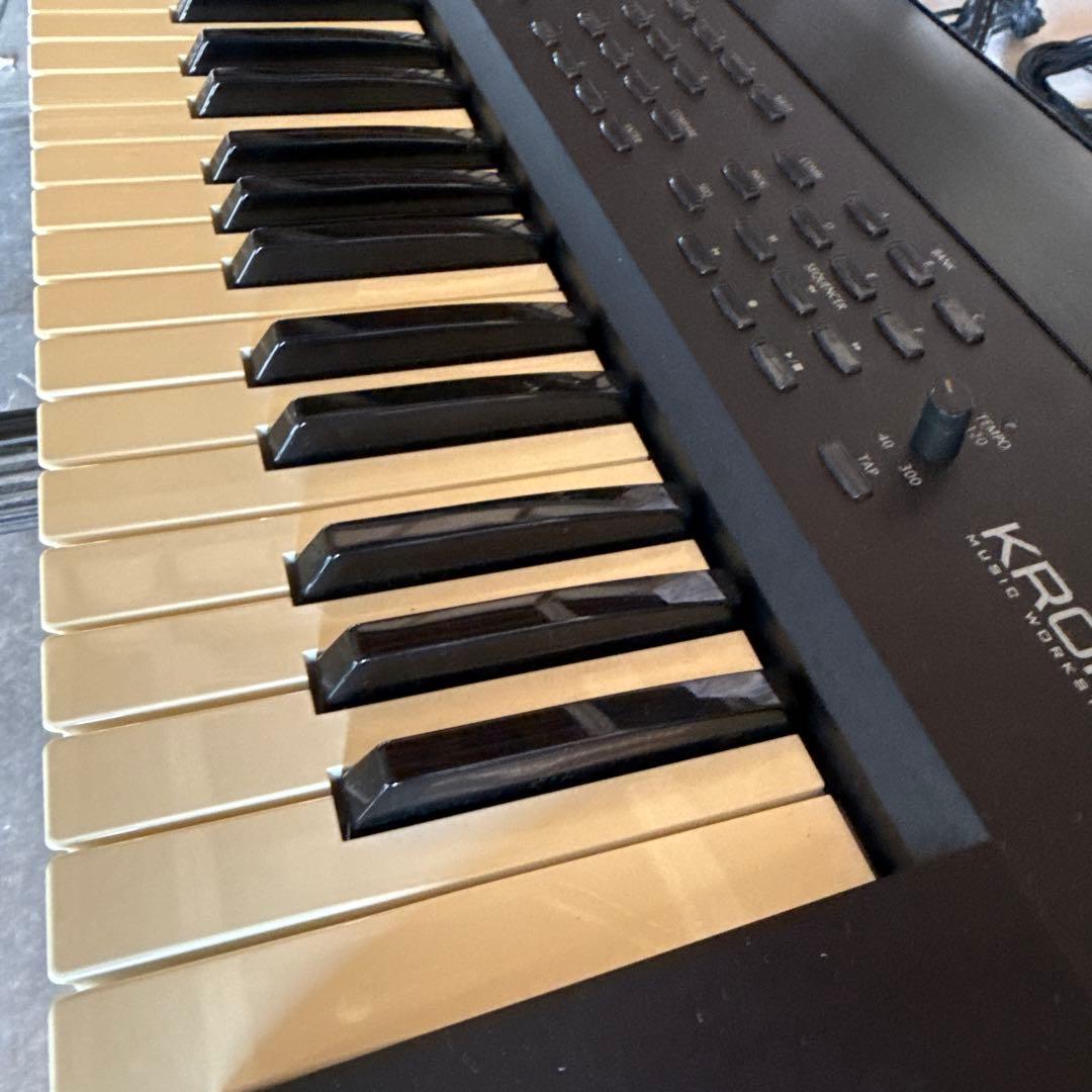 KORG KROME 61 キーボードシンセサイザーエフェクターEXP-2 台付