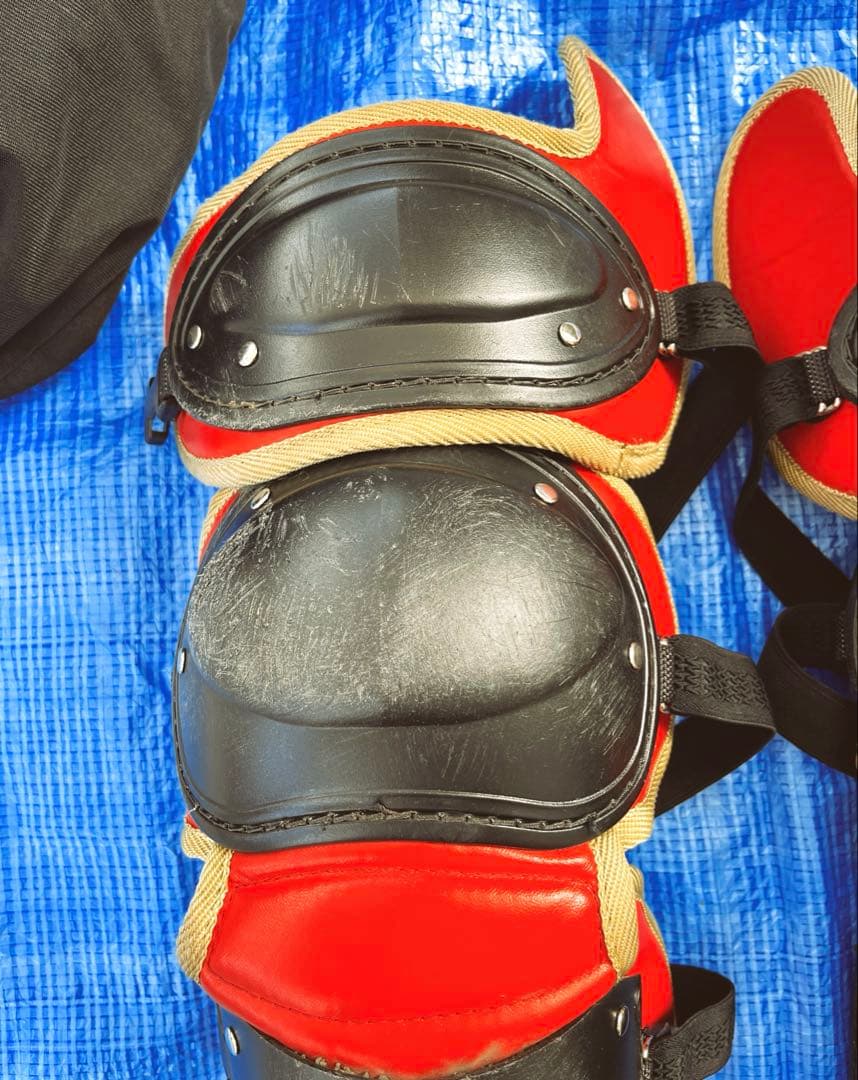 美品　SSK キャッチャー防具　新品ロジン付き
