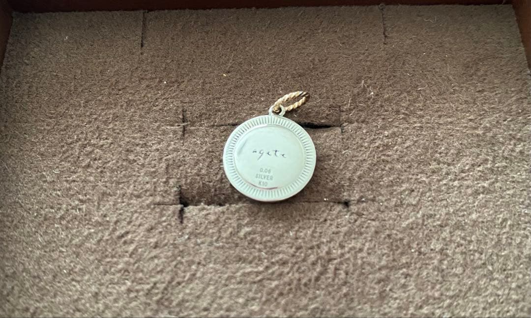 アガット 鏡リュウジ チャーム オリジナルポーチ付き agete