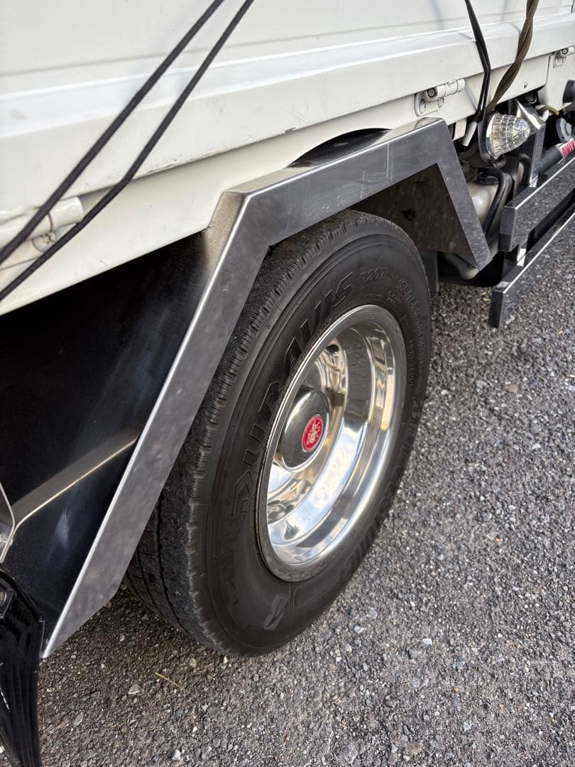 ジェネレーションキャンター用に加工リヤフェンダー泥除けは付属しません直接引取限定