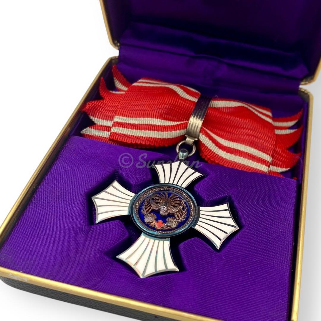 【希少品】 日本赤十字社 銀色功労賞 未開封ピンバッジ付き 勲章 明治二十一年