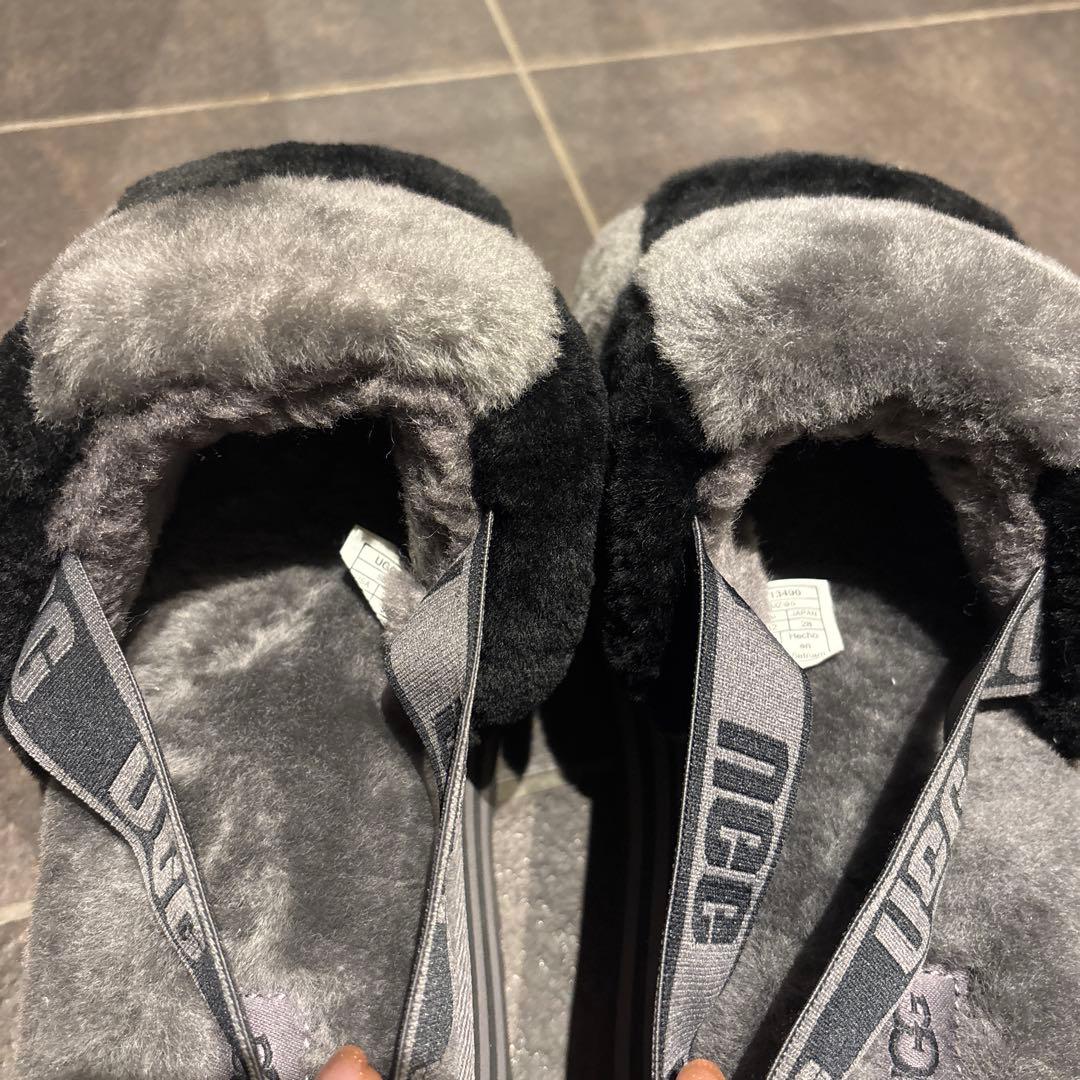 UGGサンダル　28センチ