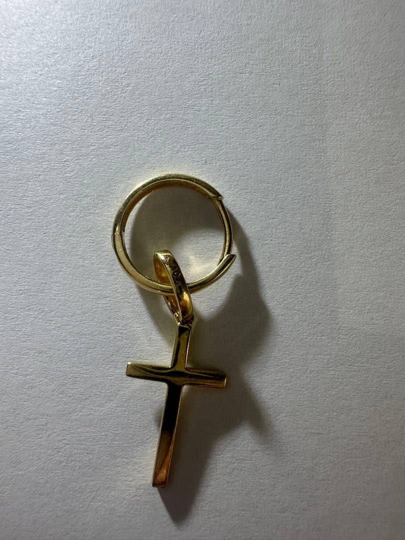 avalanche 10kイエローゴールドピアス　片耳