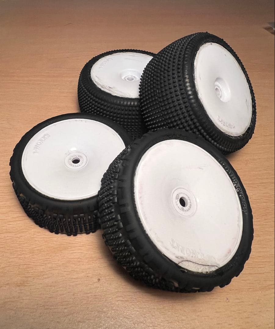 ホビーラジコン Associated B6.4 2WD Buggy