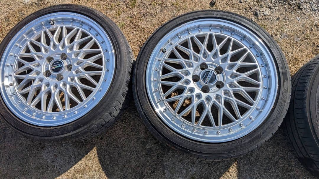 18インチタイヤホイール