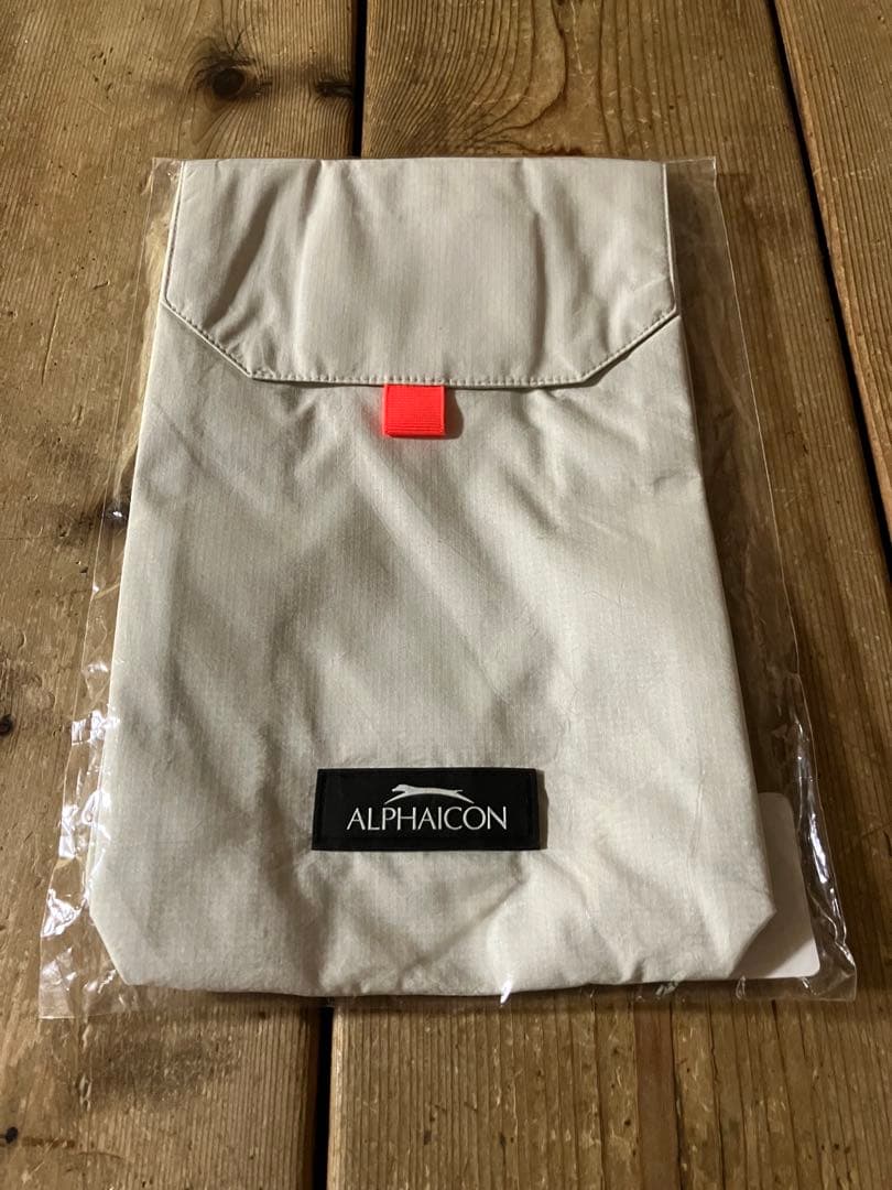 ALPHAICONアルファアイコンエアライナーポケット未使用