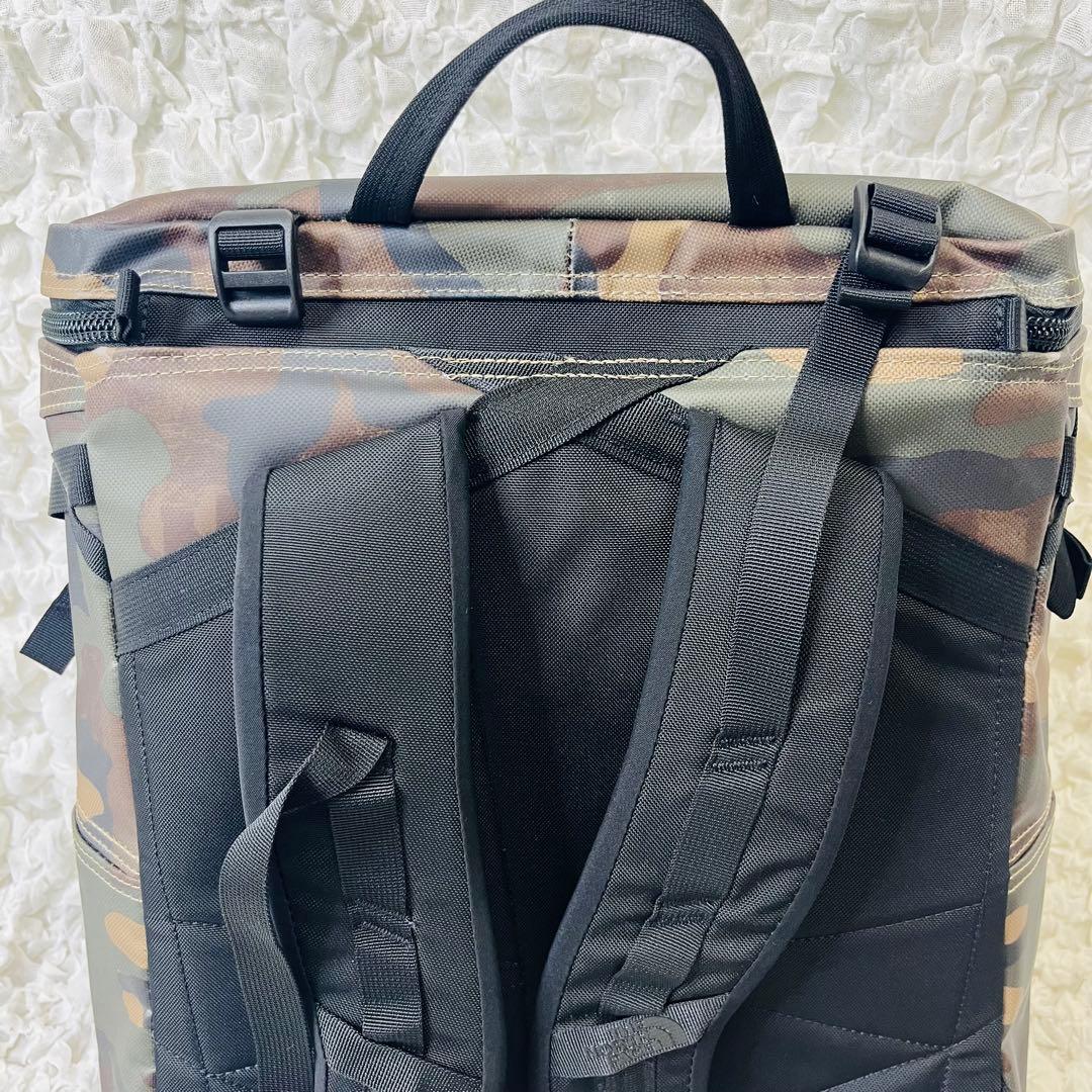 ノースフェイスNM82150ヒューズボックス2 バックパック迷彩リュックカモフラ