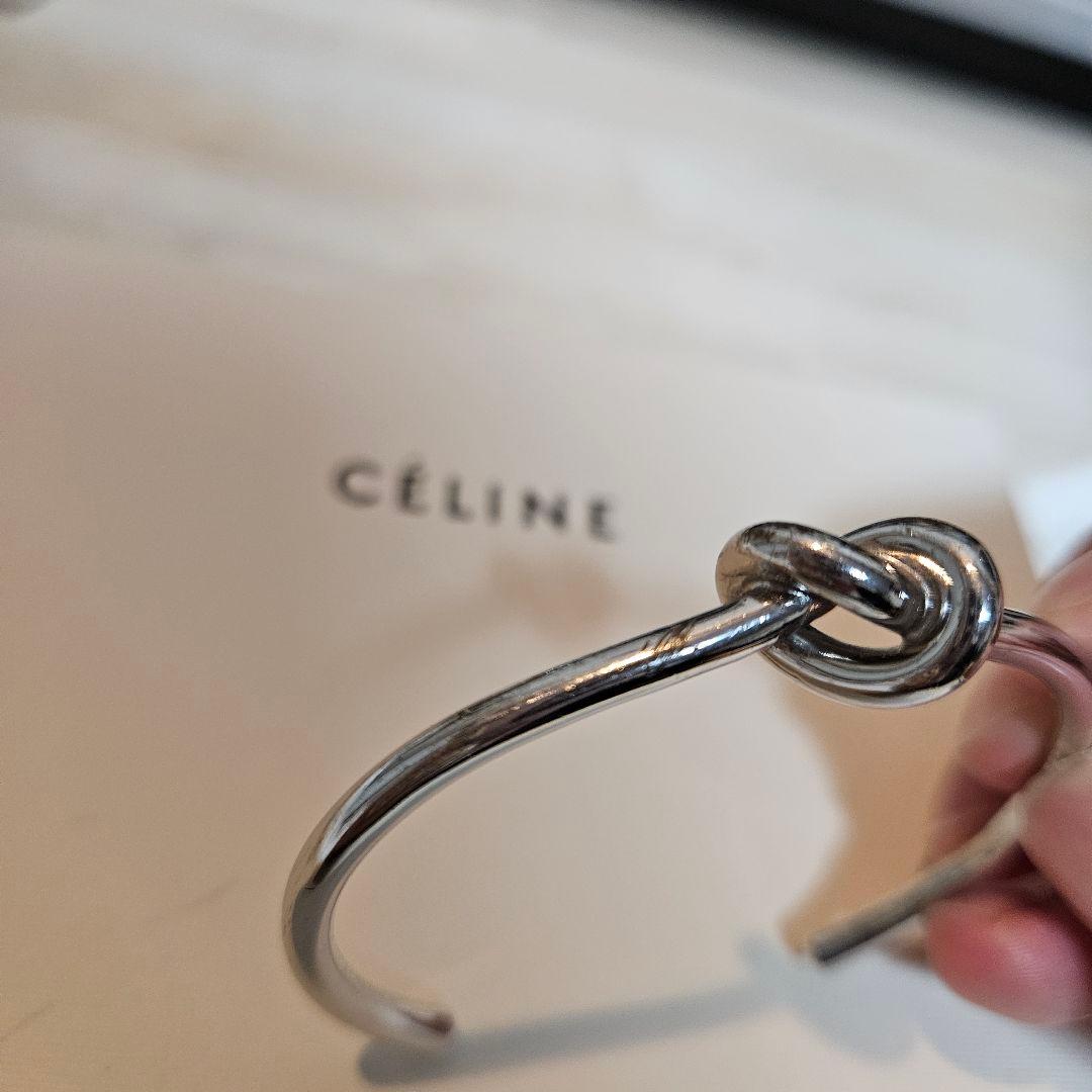 セリーヌ　ノットバングル