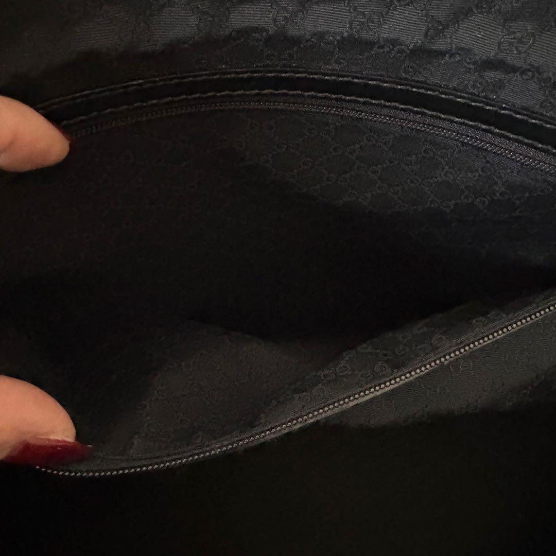 GUCCI 本革　ビジネスバッグ 黒 超軽量 A4可　オールレザー　美品　グッチ