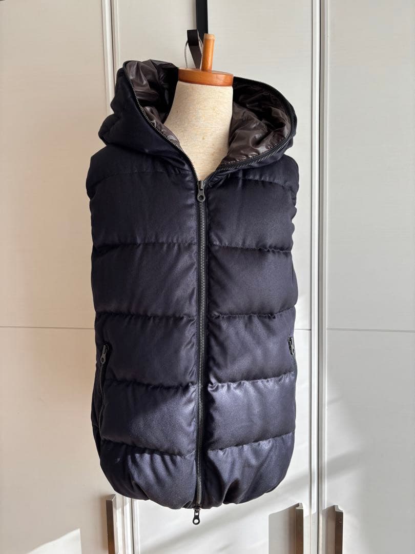 S*a様 DUVETICA✖️アローズフード付きダウンベストnavy✖️brow