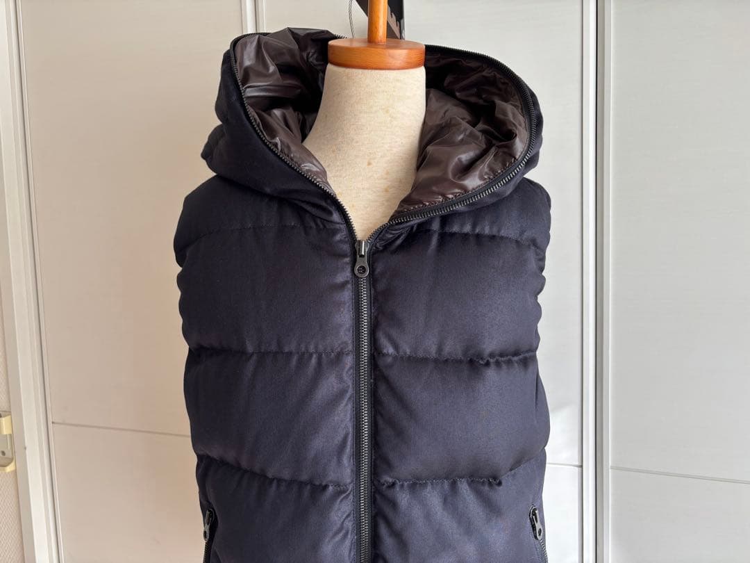 S*a様 DUVETICA✖️アローズフード付きダウンベストnavy✖️brow