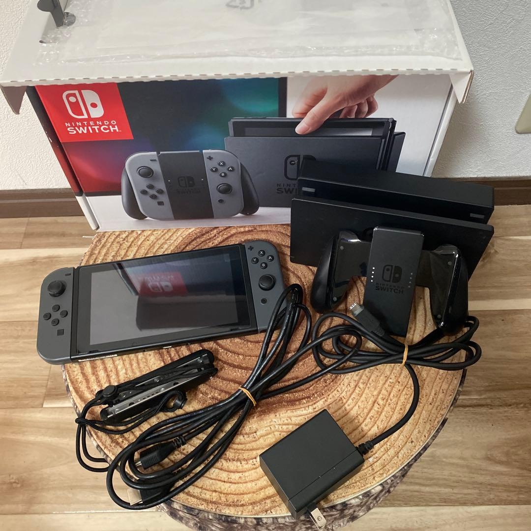 Nintendo Switch ニンテンドースイッチ本体　グレー ①