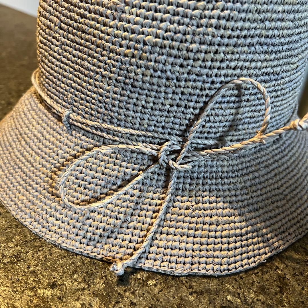 HELEN KAMINSKI グレー