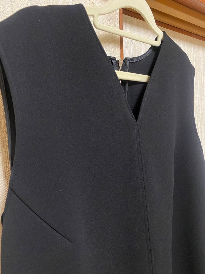 アドーア　ボンディングジャージーカットソー　ベスト　秋冬