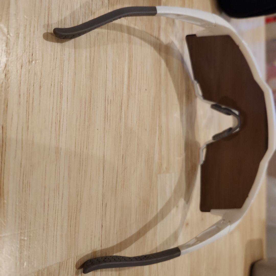 100% スポーツサングラス ホワイト