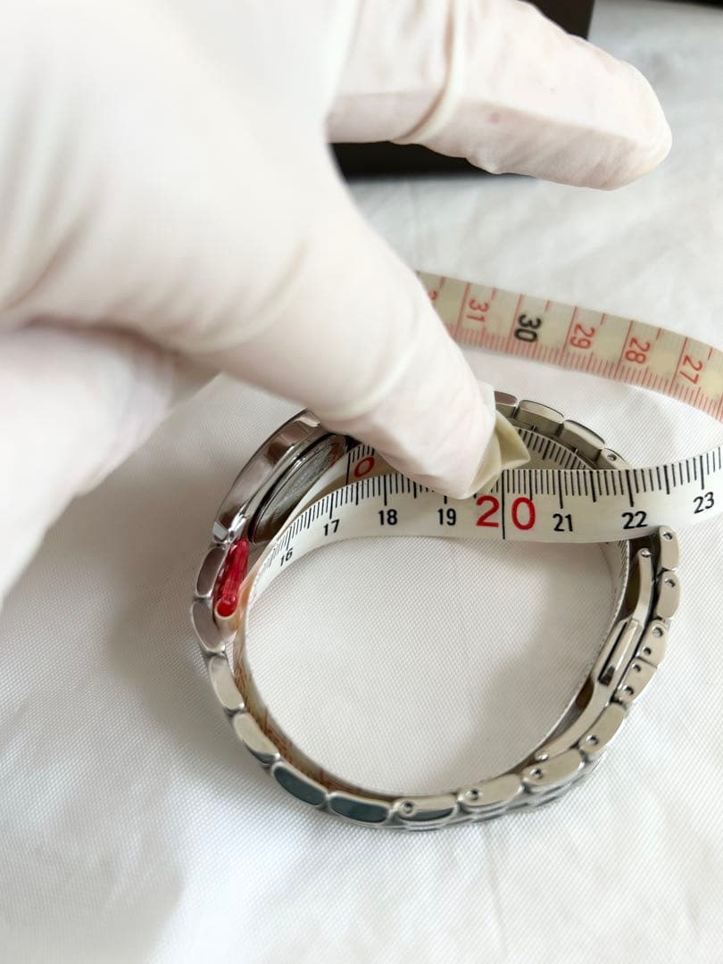 【美品】GUCCIグッチGクラスピンクシェルダイヤ腕時計レディース