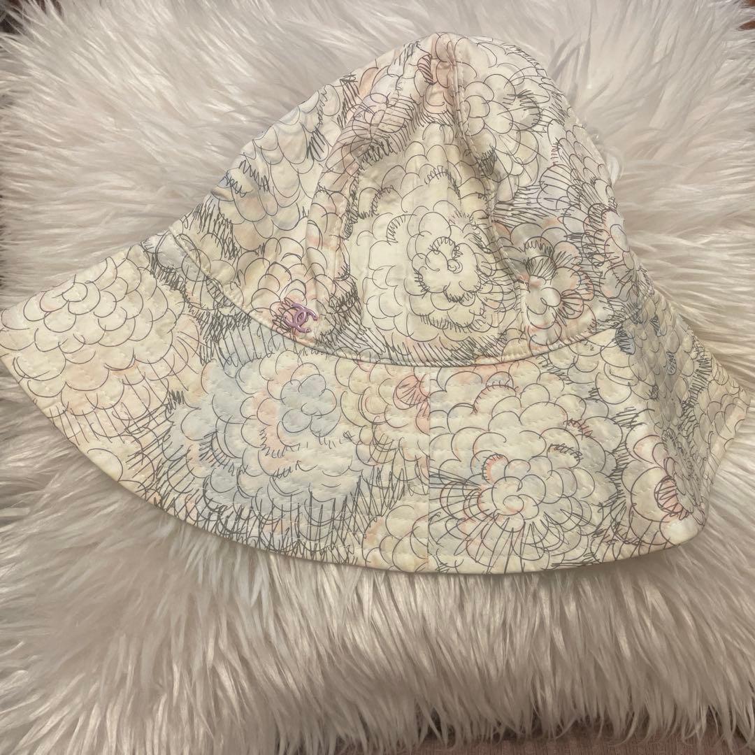 CHANEL 花柄バケットハット クリーム色