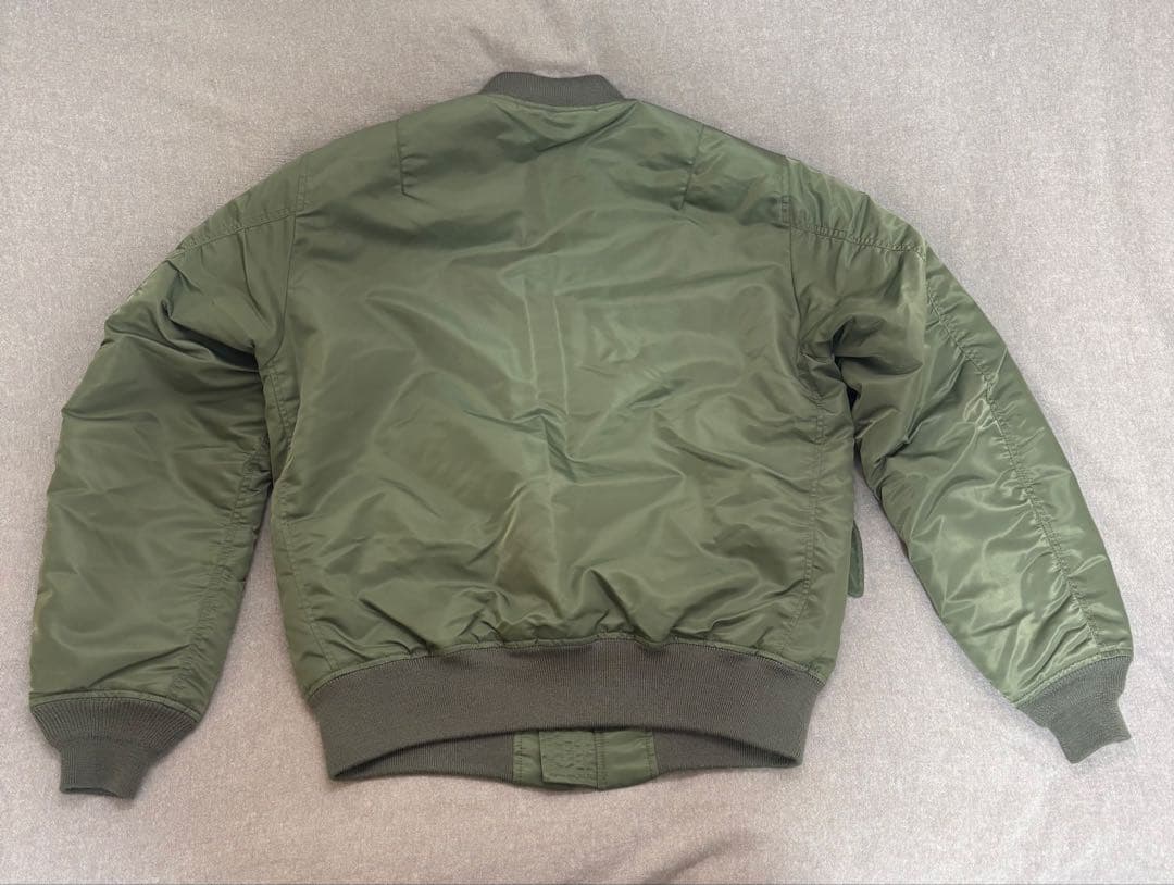 ⭐️定価27500円‼️MA-1 / フライトジャケット / AVIREX