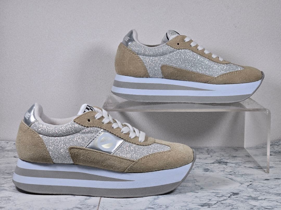 【未使用品】★NONAME★厚底スニーカー★23.0cm★シルバー×ベージュ