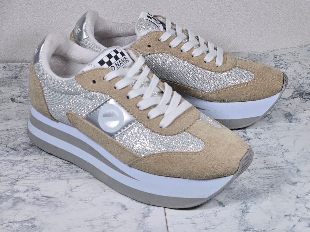 【未使用品】★NONAME★厚底スニーカー★23.0cm★シルバー×ベージュ