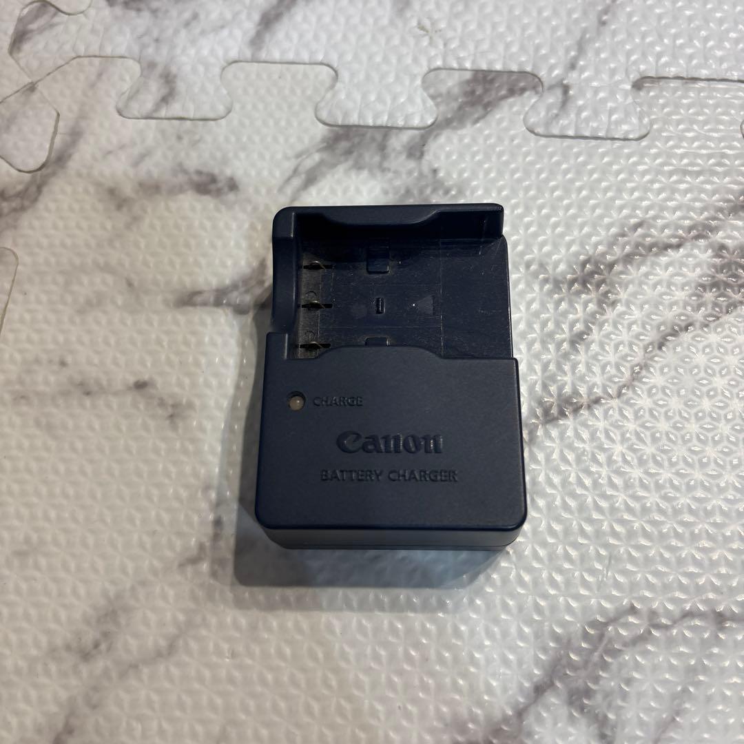 CANON IXY DIGTAL 700 デジタルコンパクトカメラ　通電確認