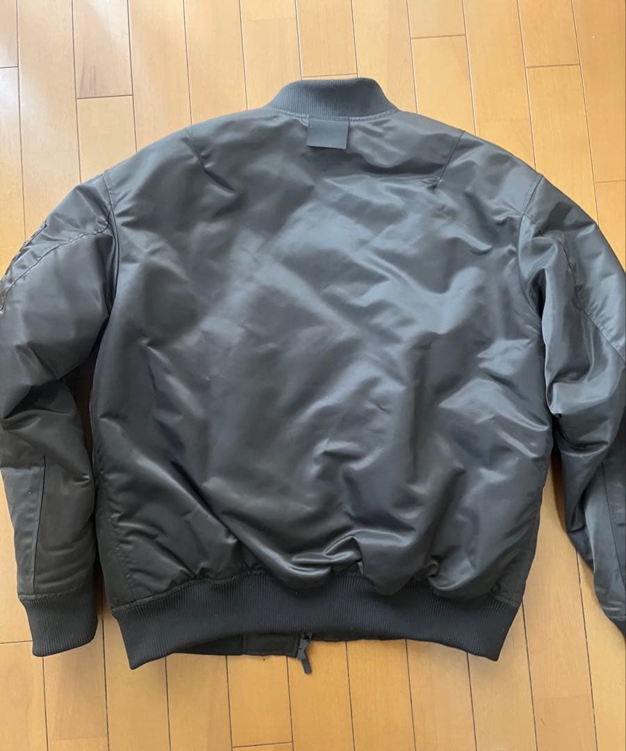 【美品】ユニクロ UNIQLO +j MA-1