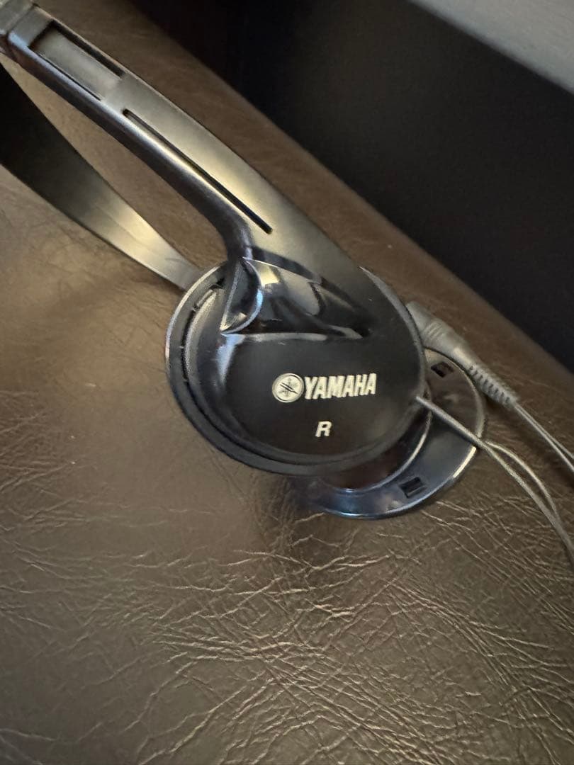 トンボ 送料込みYAMAHA ARIUS 電子ピアノ YDP-160