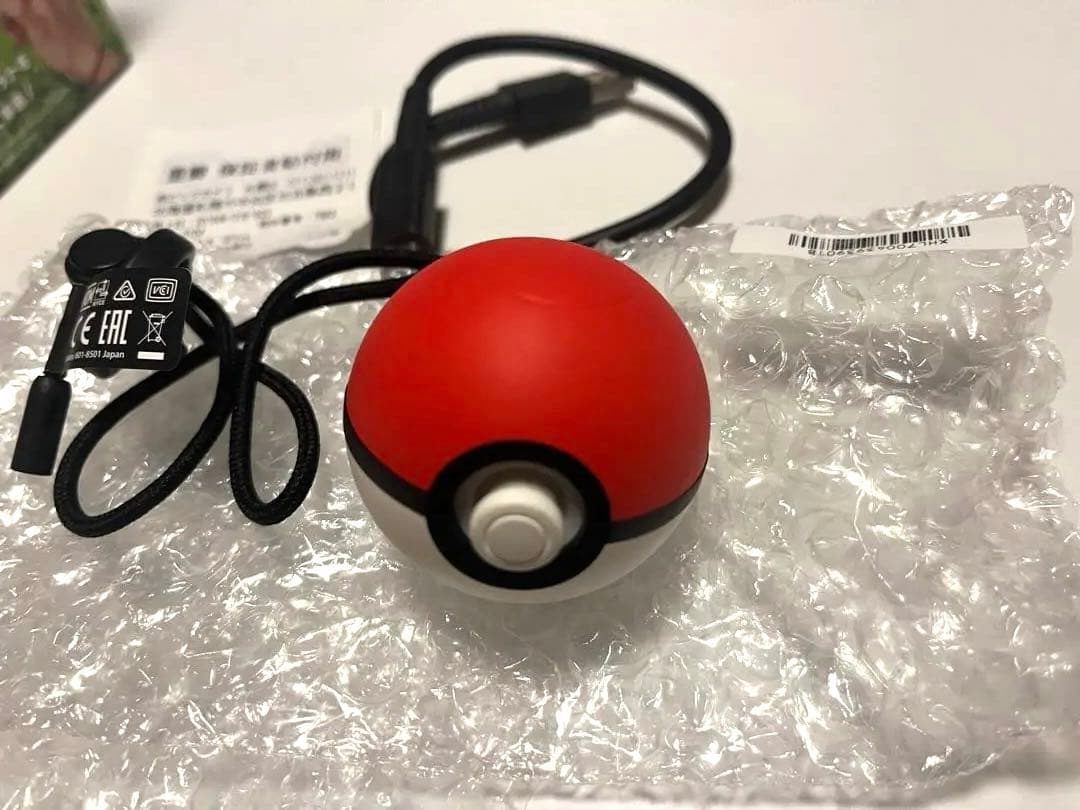 モンスターボールプラス　ミュウ入り　箱付き　保証書つき