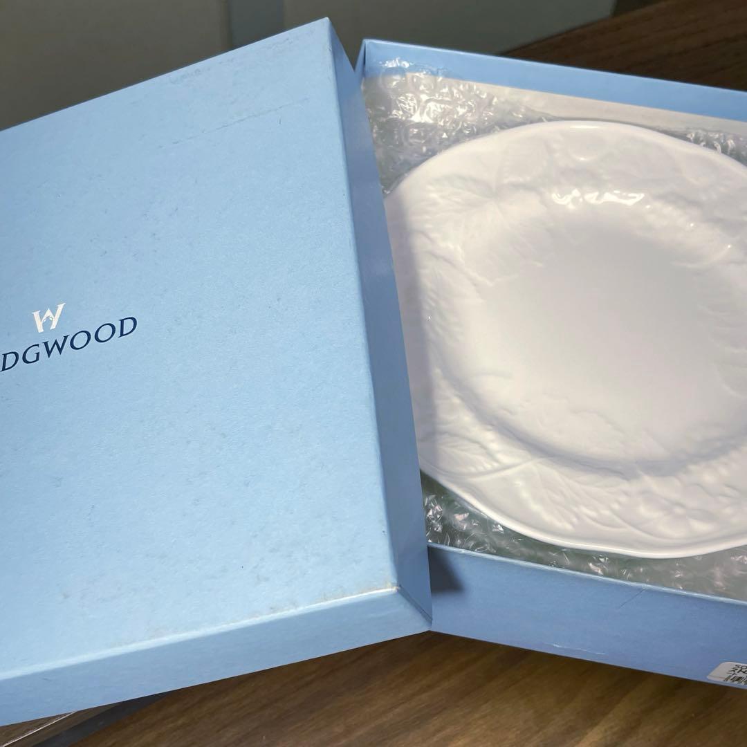 【希少】17cm 6枚ウェッジウッド ストロベリー＆バイン 廃盤 箱あり