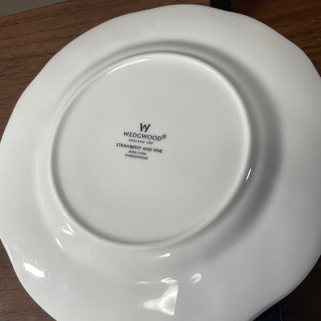 【希少】17cm 6枚ウェッジウッド ストロベリー＆バイン 廃盤 箱あり