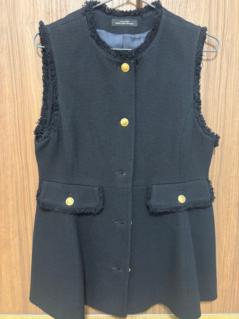 バケットペプラムジレ