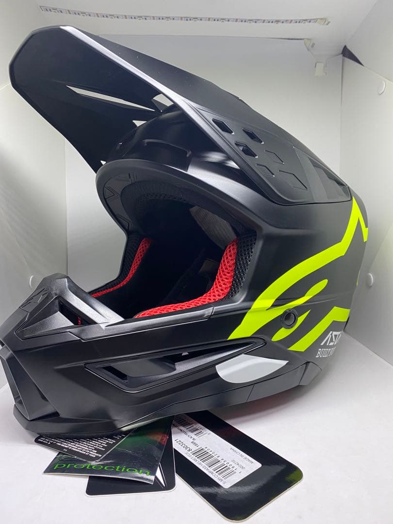 あか、アルパインスターズ SM5 オフロードヘルメット