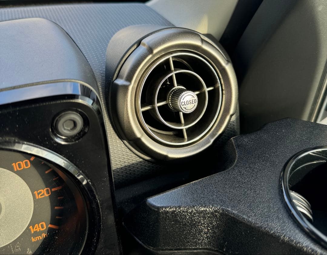 翌日発送 極美品 吹き出し口 ルーバー ジムニー JB64 JB74