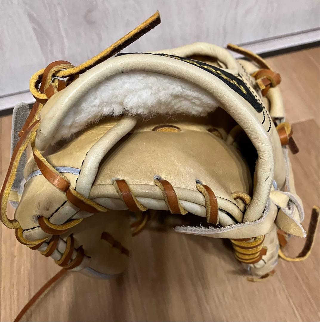 Greedy 投手用グローブ　特殊重心