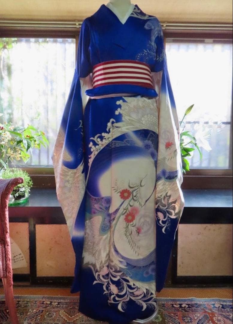 濃青　正絹振袖フルセット(5点) 袋帯・長襦袢付き！・半衿・帯揚げ　友禅　孔雀