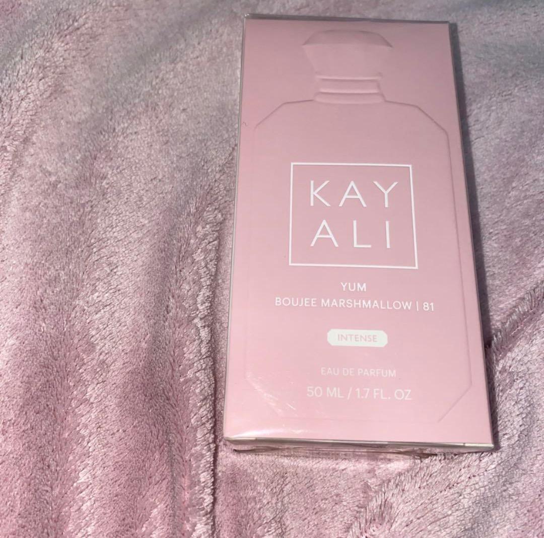 洋書 Kayali yum boujee marshmallow 50ml