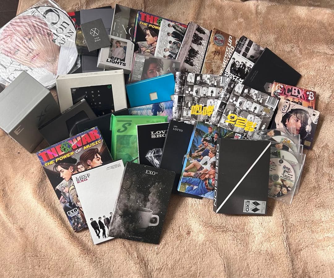 【最終値引き】EXO CD・DVD・グッズセット