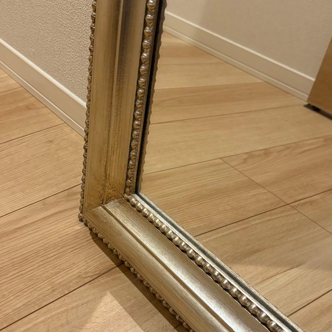 ローラアシュレイで購入 壁掛けミラー シャンパンゴールド 60cm×80cm