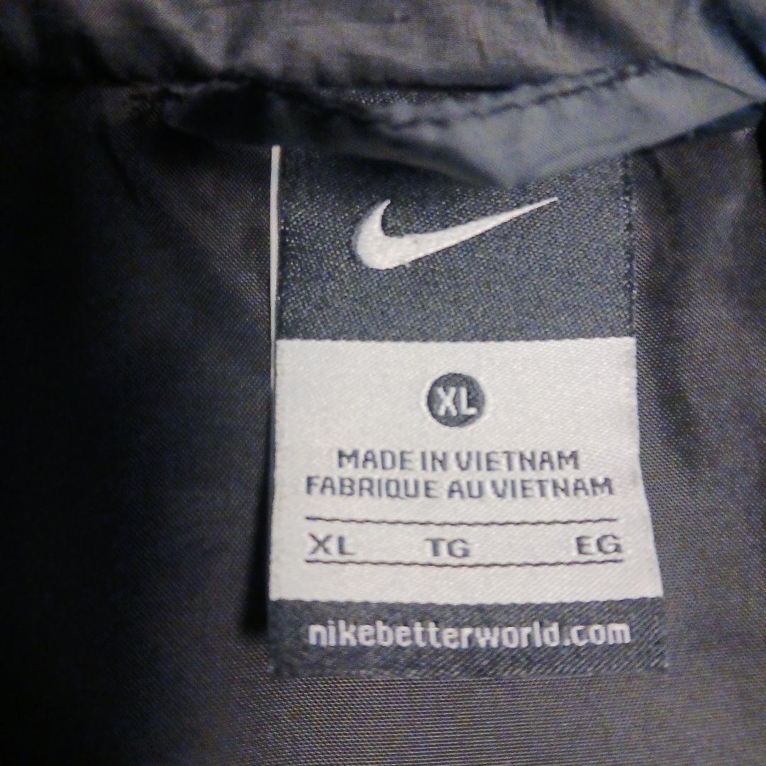 ナイキ　ダウンベンチコート　ブラック/ゴールド　XL