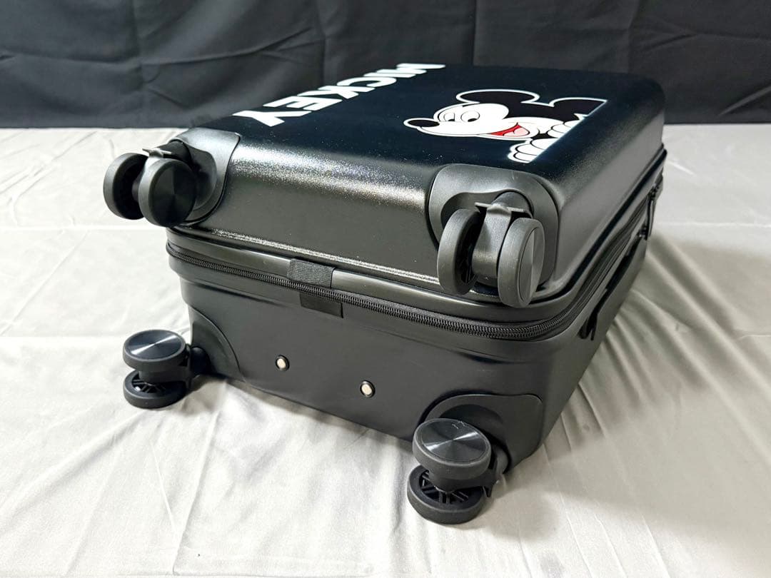 未使用品 ディズニー ミッキーマウス キャリーケース 20インチ ブラック
