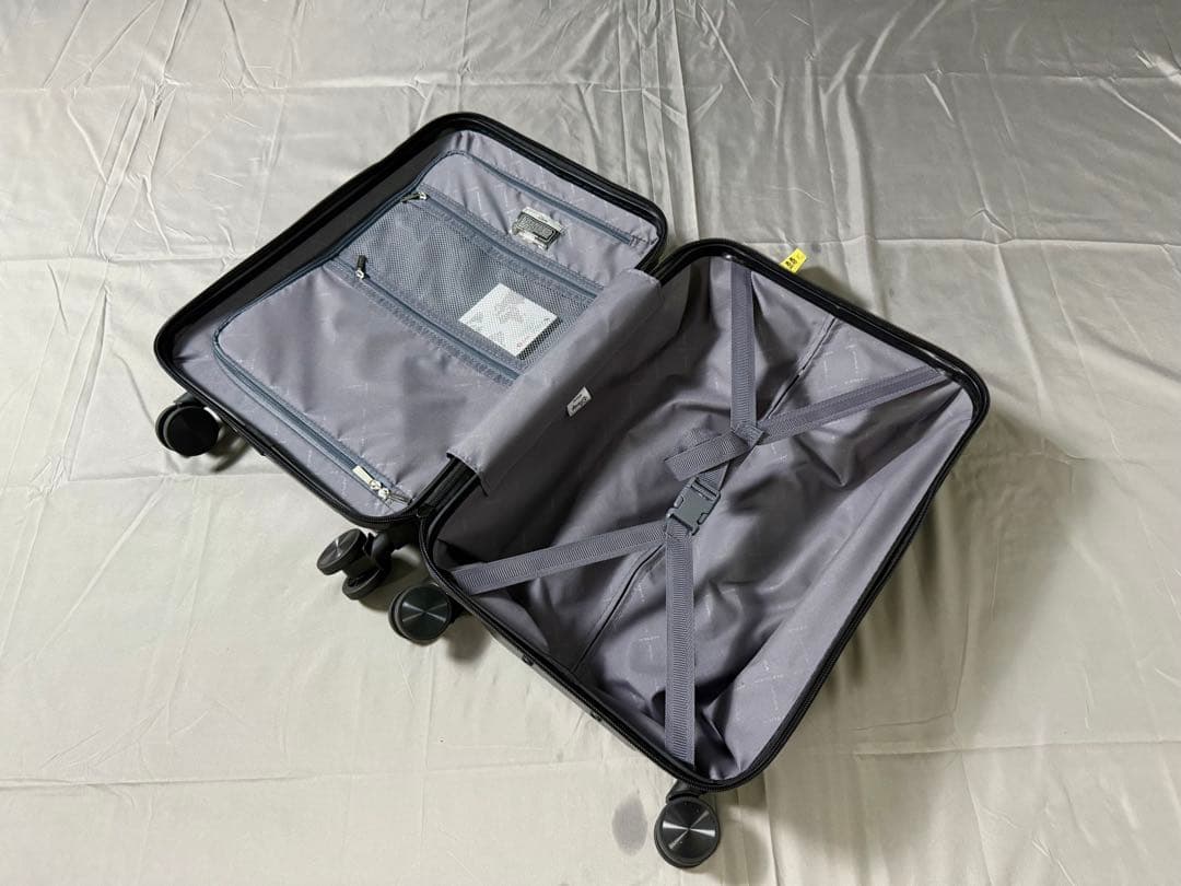 未使用品 ディズニー ミッキーマウス キャリーケース 20インチ ブラック