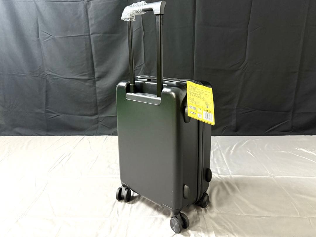 未使用品 ディズニー ミッキーマウス キャリーケース 20インチ ブラック