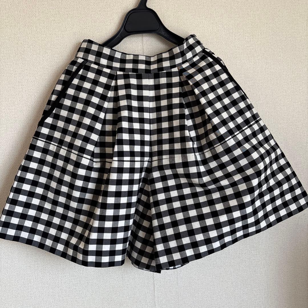 トレフルプラスワン　【新品タグ付き】　タックショートパンツ　ギンガムチェック