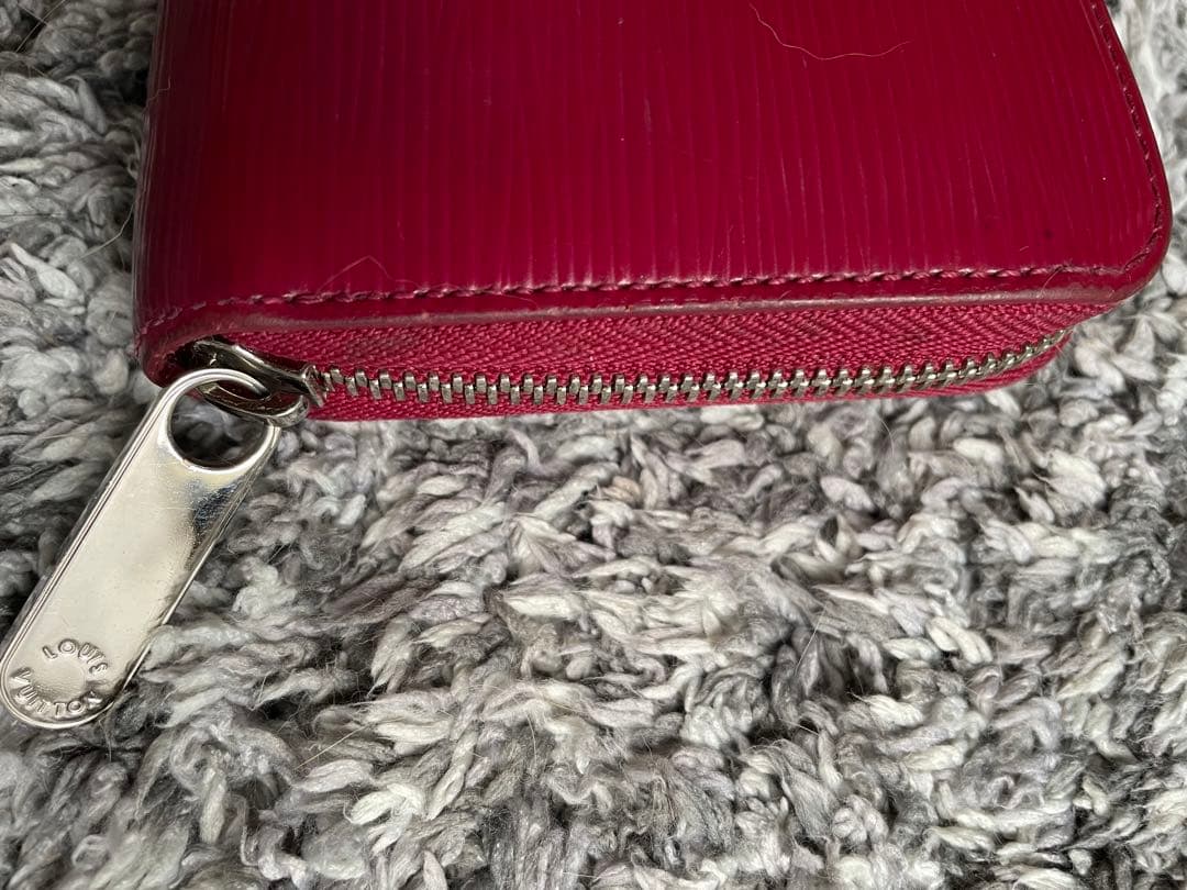 Louis Vuitton エピジッピーウォレット長財布 保存袋付き